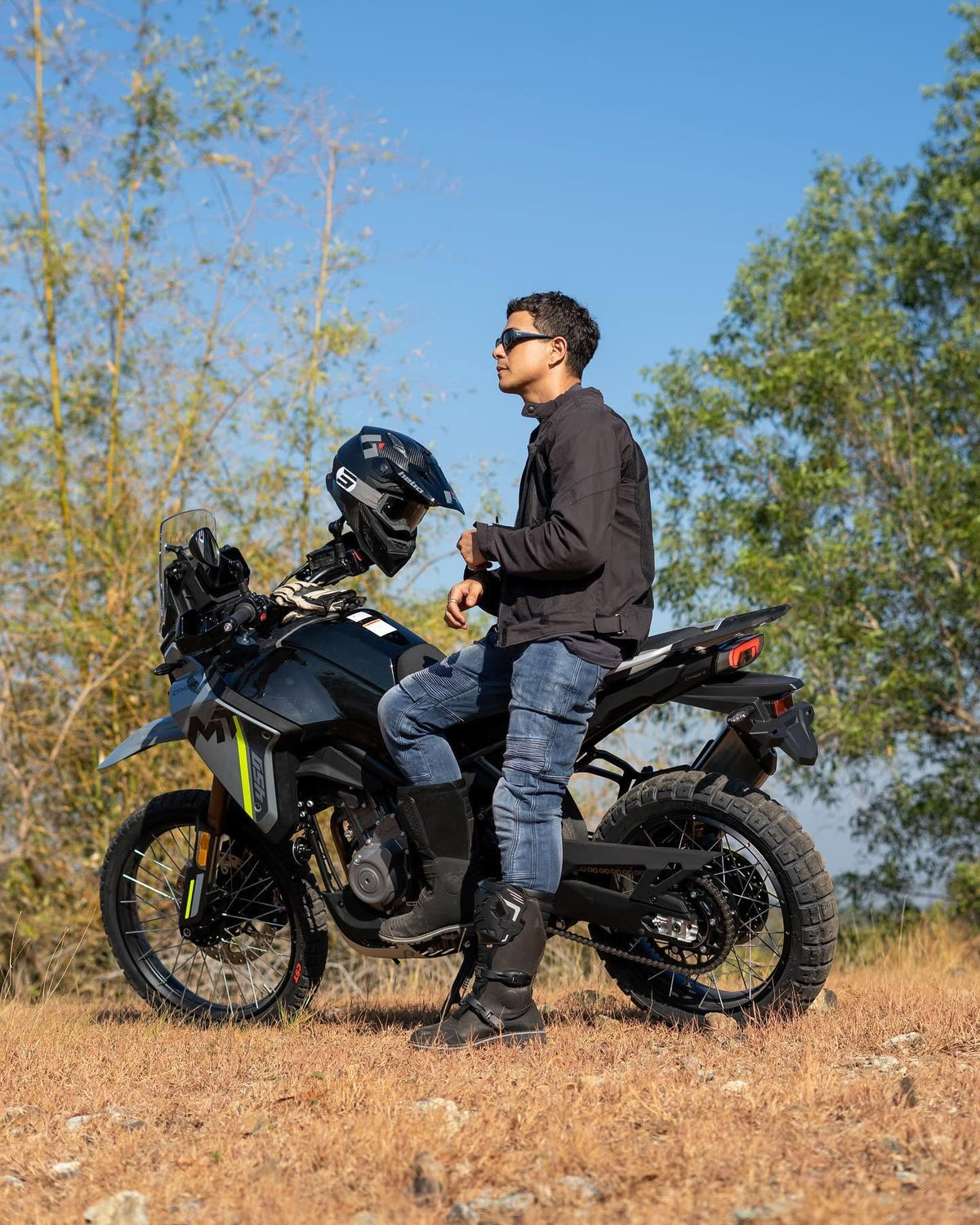 TOURING
